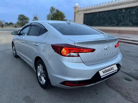 Hyundai Elantra 2019 года за 8 900 000 тг. в Тараз – фото 2