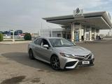 Toyota Camry 2021 года за 12 500 000 тг. в Алматы