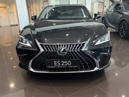 Lexus ES 250 Premium 2025 года за 36 390 000 тг. в Алматы – фото 2