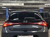 Hyundai i20 2023 года за 7 500 000 тг. в Усть-Каменогорск – фото 2