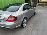 Mercedes-Benz CLK 320 2002 годаfor5 300 000 тг. в Алматы – фото 5