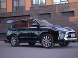 Lexus LX 570 2016 года за 36 000 000 тг. в Астана – фото 2