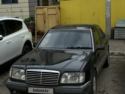 Mercedes-Benz E 280 1994 года за 2 690 000 тг. в Актобе – фото 4