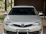 Toyota Camry 2013 года за 9 300 000 тг. в Шымкент