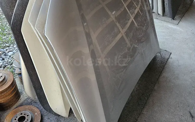 Капот на Audi A8 D4 за 350 000 тг. в Шымкент