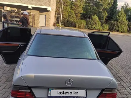 Mercedes-Benz E 220 1993 годаүшін3 000 000 тг. в Шымкент – фото 6