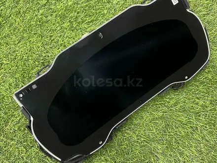 Панель приборов BMW G30 за 140 000 тг. в Астана