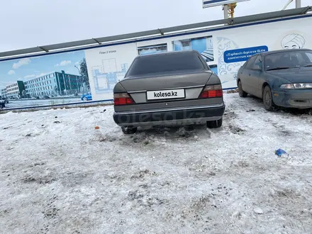 Mercedes-Benz E 230 1988 года за 2 000 000 тг. в Астана – фото 3