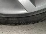 Комплект колес в сборе с зимней резиной Bridgestone для BMW X5 за 720 000 тг. в Актау – фото 3