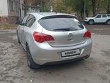 Opel Astra 2011 года за 1 600 000 тг. в Уральск – фото 4