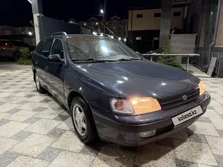 Toyota Carina E