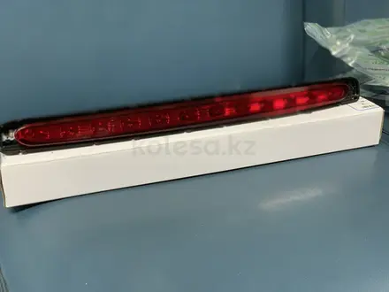 Задний фонарь на крышку Багажника MERCEDES-BENZ W211 за 21 000 тг. в Астана