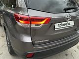 Toyota Highlander 2019 года за 18 000 000 тг. в Шымкент