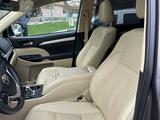 Toyota Highlander 2019 года за 18 000 000 тг. в Шымкент – фото 5