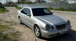 Mercedes-Benz E 320 2001 годаүшін4 500 000 тг. в Талгар