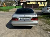 Mercedes-Benz E 320 2001 годаүшін4 500 000 тг. в Талгар – фото 3