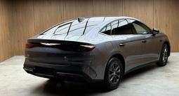 BYD Qin L DM-i Leading 2025 годаүшін10 100 000 тг. в Алматы – фото 5
