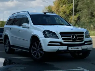 Mercedes-Benz GL 550