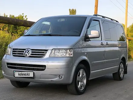 Volkswagen Multivan 2005 года за 11 000 000 тг. в Тараз