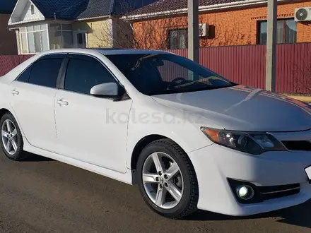 Toyota Camry 2012 года за 7 800 000 тг. в Атырау – фото 2