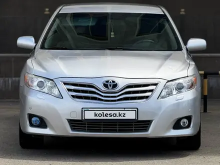 Toyota Camry 2009 года за 5 700 000 тг. в Уральск – фото 2