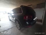 Volkswagen Touareg 2003 года за 4 400 000 тг. в Боралдай – фото 2