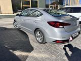 Hyundai Elantra 2020 года за 4 800 000 тг. в Актобе – фото 4