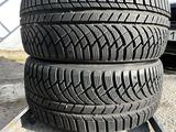 225 40 19 комплект шин зима за 140 000 тг. в Алматы