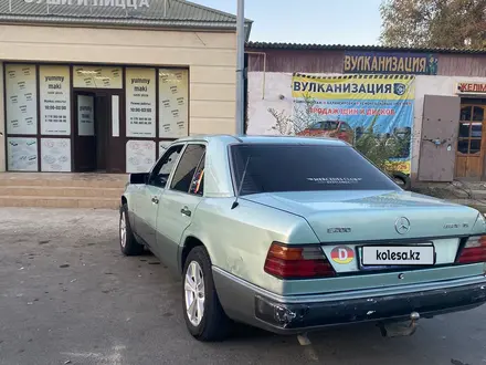 Mercedes-Benz E 200 1992 года за 1 100 000 тг. в Кызылорда – фото 3