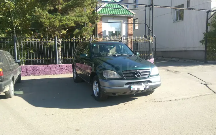 Mercedes-Benz ML 270 2001 года за 3 600 000 тг. в Астана