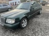 Mercedes-Benz E 280 1994 года за 3 400 000 тг. в Караганда – фото 4