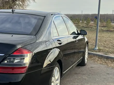 Mercedes-Benz S 500 2007 года за 8 000 000 тг. в Павлодар – фото 22