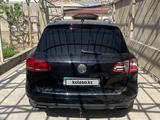 Volkswagen Touareg 2011 года за 9 500 000 тг. в Шымкент – фото 4