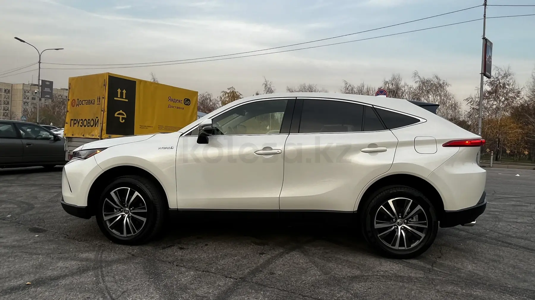 Продажа Toyota Venza 2021 года в Алматы - №161798979: цена 18250000 ...