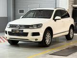Volkswagen Touareg Exclusive R-line BS 2010 года за 6 990 000 тг. в Алматы