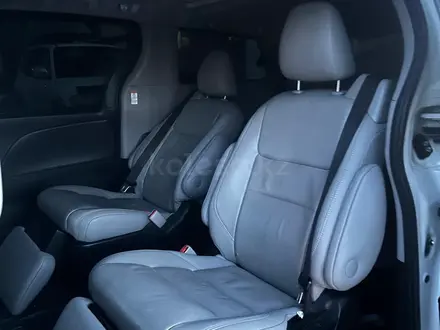 Toyota Sienna 2014 года за 9 500 000 тг. в Актау – фото 2