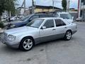 Mercedes-Benz E 220 1993 года за 2 200 000 тг. в Алматы – фото 2