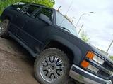Chevrolet Suburban 1997 года за 8 000 000 тг. в Астана – фото 4