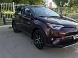 Toyota RAV4 2016 года за 10 900 000 тг. в Усть-Каменогорск – фото 2