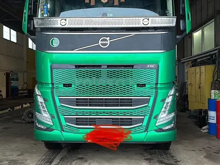 Volvo  FH 2024 года за 79 500 000 тг. в Астана