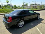 Chrysler 300C 2006 года за 8 800 000 тг. в Алматы – фото 3