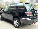 Lexus RX 300 2001 года за 6 000 000 тг. в Алматы – фото 2