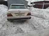 Mercedes-Benz E 200 1993 годаүшін1 397 000 тг. в Астана – фото 3