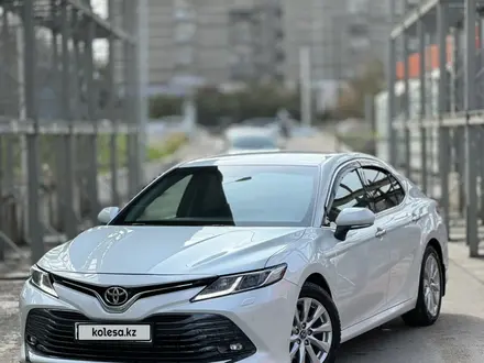 Toyota Camry 2019 года за 12 500 000 тг. в Алматы – фото 4