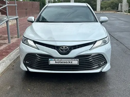 Toyota Camry 2018 года за 13 000 000 тг. в Актау