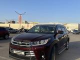 Toyota Highlander 2018 годаfor14 000 000 тг. в Алматы