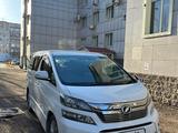 Toyota Vellfire 2012 года за 13 300 000 тг. в Астана – фото 2