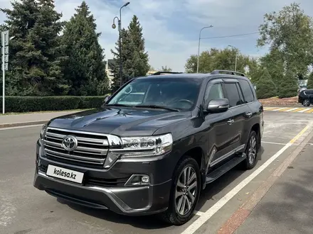 Toyota Land Cruiser 2016 года за 30 700 000 тг. в Алматы