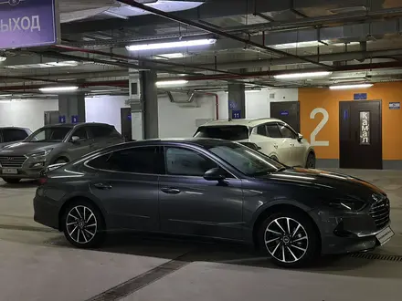 Hyundai Sonata 2023 года за 13 200 000 тг. в Астана – фото 3