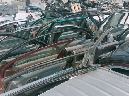 Двери на mercedes а класс 168 кузов за 50 000 тг. в Алматы – фото 3